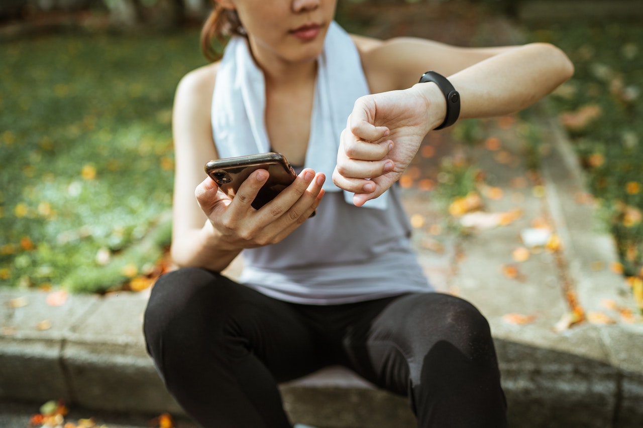 4 Reasons Why You Should Get A Fitness Tracker